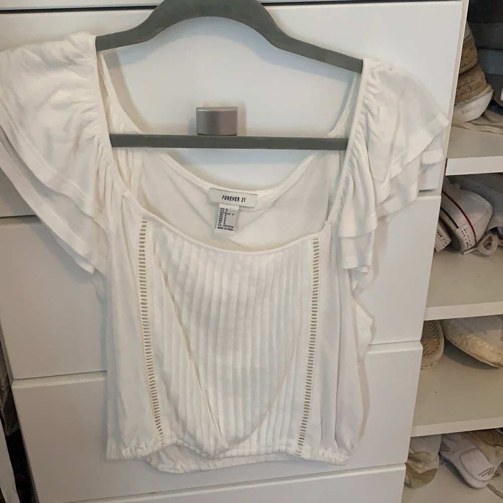 Forever 21 ruffled sleeve top
